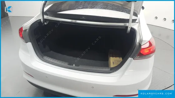 HYUNDAI ELANTRA (AVANTE) 1.6 GDI VALUE PLUS