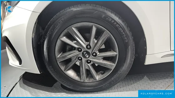 KIA K5 2.0 LPI RENTAL CAR