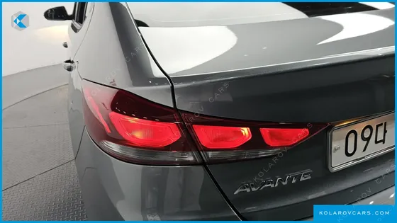 HYUNDAI ELANTRA (AVANTE) 1.6 GDI SMART