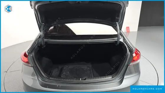 HYUNDAI ELANTRA (AVANTE) 1.6 GDI SMART