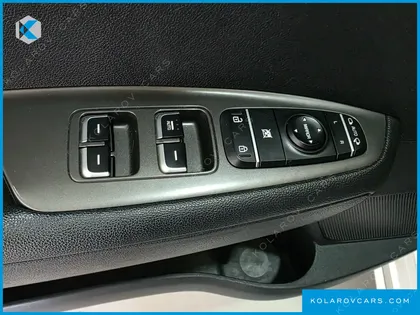 KIA K5 2.0 LPI RENTAL CAR