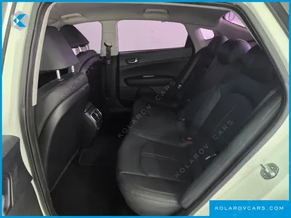 KIA K5 2.0 LPI RENTAL CAR