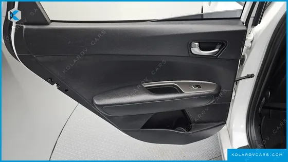 KIA K5 2.0 LPI RENTAL CAR