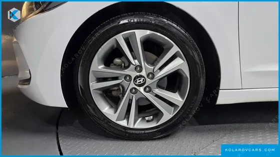 HYUNDAI ELANTRA (AVANTE) 1.6 GDI VALUE PLUS