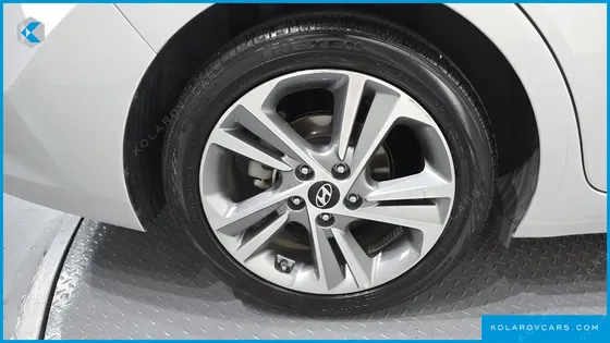 HYUNDAI ELANTRA (AVANTE) 1.6 GDI VALUE PLUS