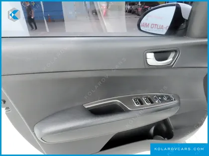 KIA K5 2.0 LPI RENTAL CAR