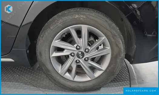 KIA K5 2.0 LPI RENTAL CAR