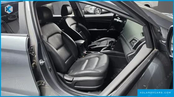HYUNDAI ELANTRA (AVANTE) 1.6 E-VGT SMART