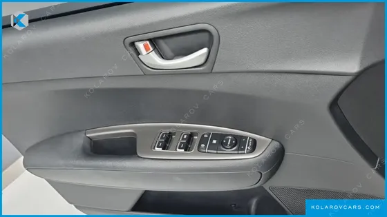 KIA K5 2.0 LPI RENTAL CAR