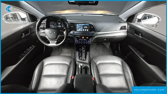 HYUNDAI ELANTRA (AVANTE) 1.6 GDI SMART