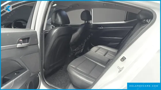 HYUNDAI ELANTRA (AVANTE) 1.6 GDI SMART