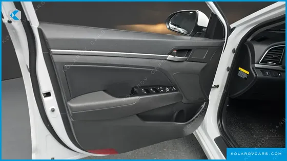 HYUNDAI ELANTRA (AVANTE) 1.6 GDI SMART