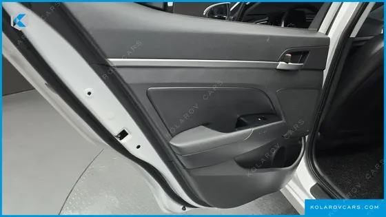 HYUNDAI ELANTRA (AVANTE) 1.6 GDI SMART
