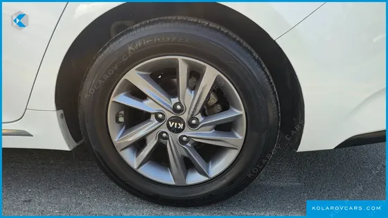 KIA K5 2.0 LPI RENTAL CAR