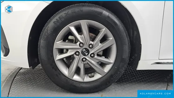 KIA K5 2.0 LPI RENTAL CAR
