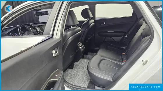 KIA K5 2.0 LPI RENTAL CAR