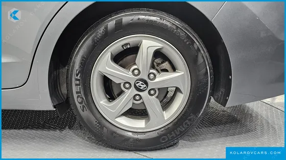 HYUNDAI ELANTRA (AVANTE) 1.6 LPI SMART (RENTAL CAR)