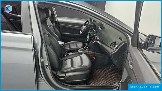 HYUNDAI ELANTRA (AVANTE) 1.6 LPI SMART (RENTAL CAR)