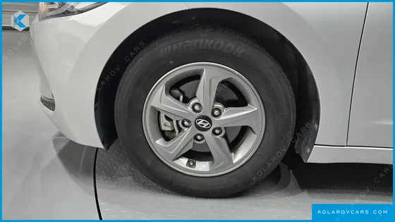 HYUNDAI ELANTRA (AVANTE) 1.6 GDI SMART
