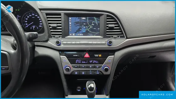 HYUNDAI ELANTRA (AVANTE) 1.6 GDI SMART