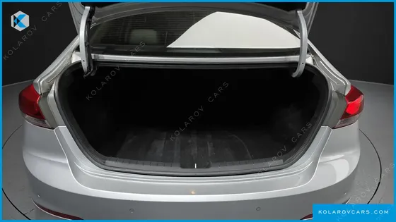 HYUNDAI ELANTRA (AVANTE) 1.6 GDI SMART