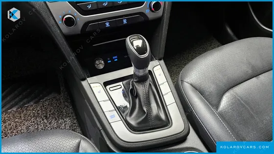 HYUNDAI ELANTRA (AVANTE) 1.6 GDI VALUE PLUS