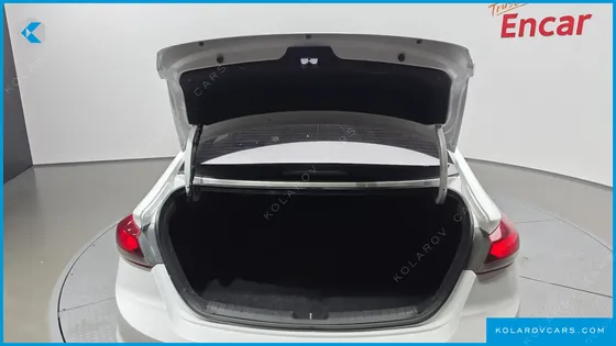 HYUNDAI ELANTRA (AVANTE) 1.6 GDI VALUE PLUS