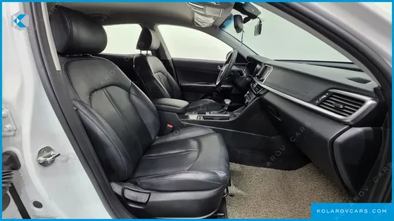KIA K5 2.0 LPI RENTAL CAR