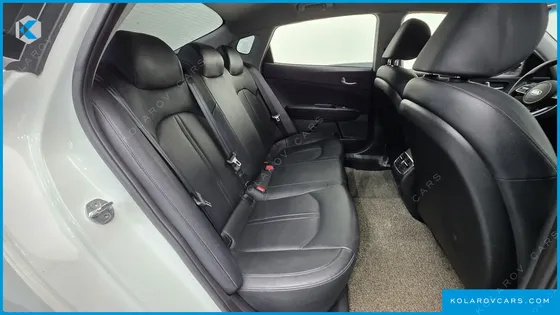 KIA K5 2.0 LPI RENTAL CAR