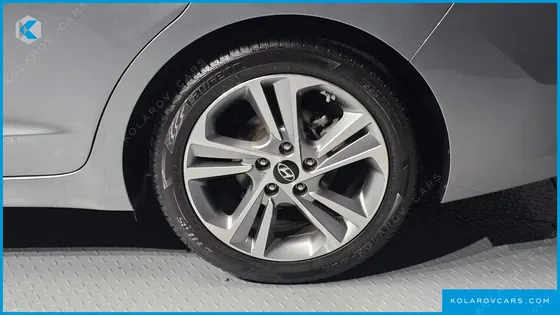 HYUNDAI ELANTRA (AVANTE) 1.6 GDI VALUE PLUS
