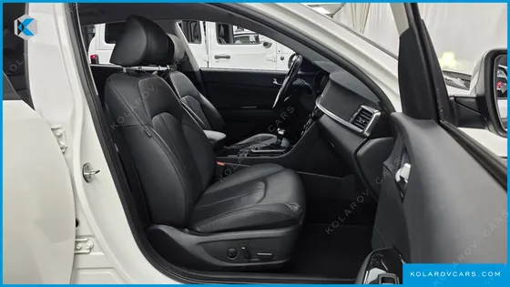 KIA K5 2.0 LPI RENTAL CAR