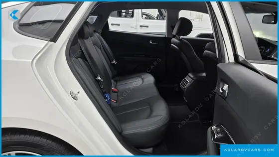 KIA K5 2.0 LPI RENTAL CAR