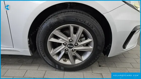 KIA K5 2.0 LPI RENTAL CAR