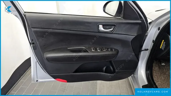KIA K5 2.0 LPI RENTAL CAR