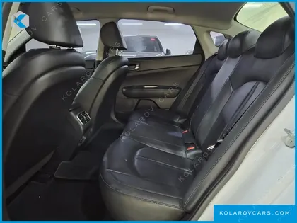 KIA K5 2.0 LPI RENTAL CAR