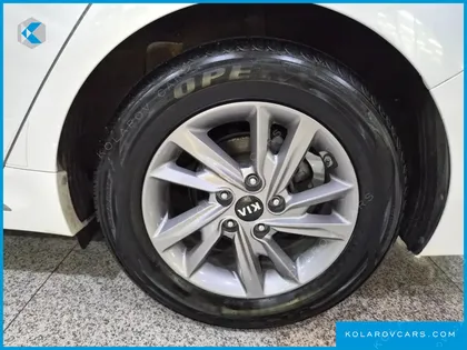 KIA K5 2.0 LPI RENTAL CAR