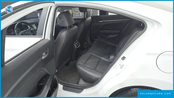 HYUNDAI ELANTRA (AVANTE) 1.6 GDI SMART
