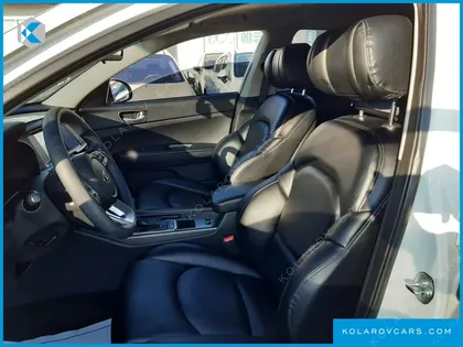 KIA K5 2.0 LPI RENTAL CAR