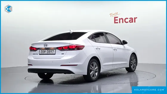 HYUNDAI ELANTRA (AVANTE) 1.6 GDI SMART