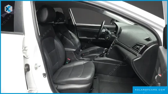 HYUNDAI ELANTRA (AVANTE) 1.6 GDI SMART