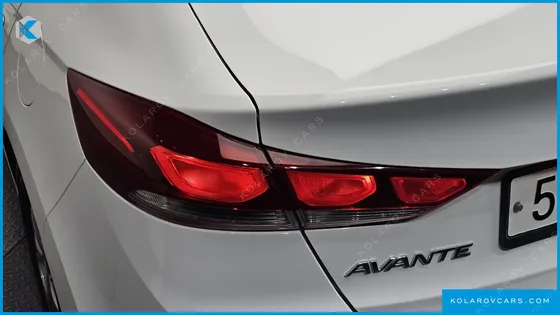 HYUNDAI ELANTRA (AVANTE) 1.6 GDI SMART