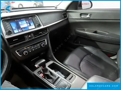 KIA K5 2.0 LPI RENTAL CAR