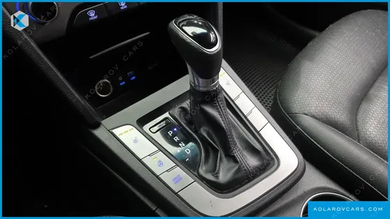 HYUNDAI ELANTRA (AVANTE) 1.6 GDI SMART