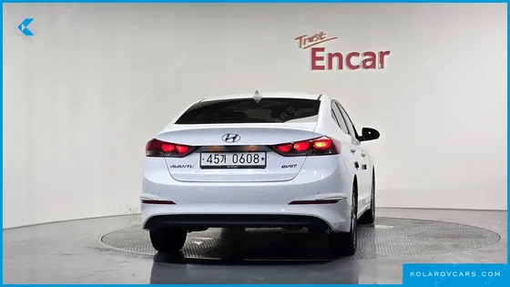 HYUNDAI ELANTRA (AVANTE) 1.6 E-VGT SMART