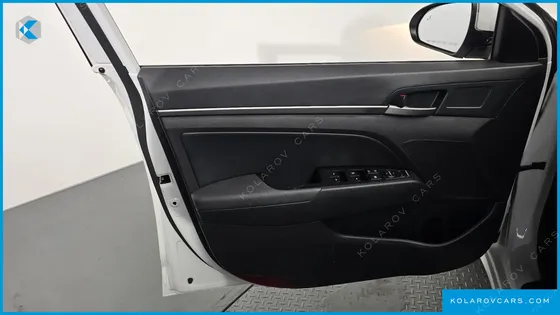 HYUNDAI ELANTRA (AVANTE) 1.6 GDI VALUE PLUS