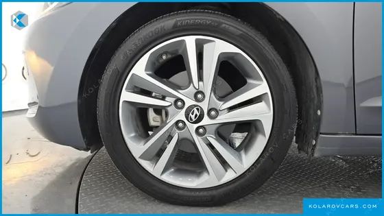 HYUNDAI ELANTRA (AVANTE) 1.6 GDI VALUE PLUS