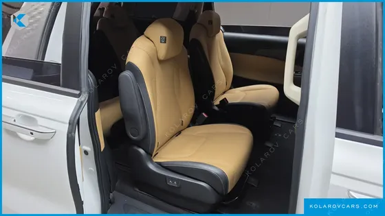 KIA CARNIVAL DIESEL 9-SEATER PRESTIGE