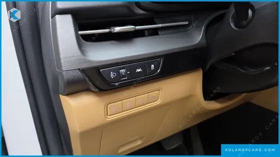 KIA CARNIVAL DIESEL 9-SEATER PRESTIGE