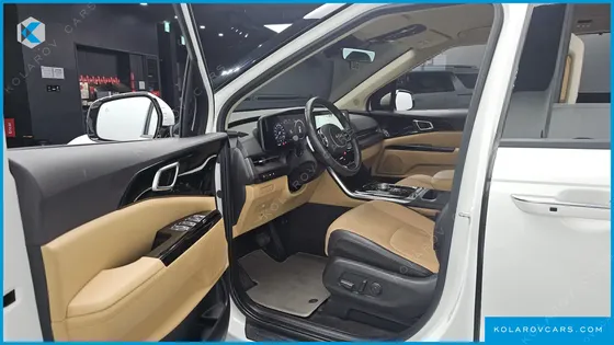 KIA CARNIVAL DIESEL 9-SEATER NOBLESSE