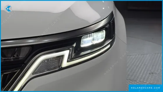 KIA CARNIVAL DIESEL 9-SEATER NOBLESSE